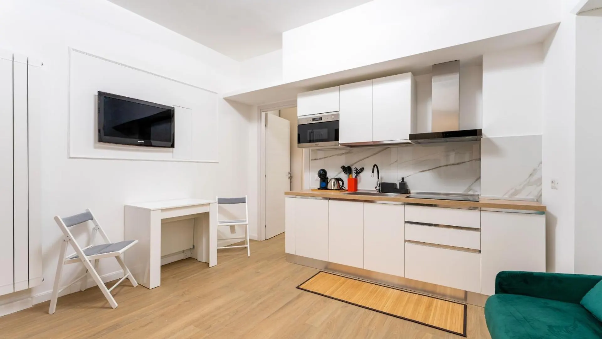 Apartment Emerald Suite, Elegant Flat In San Giovanni Area Rome